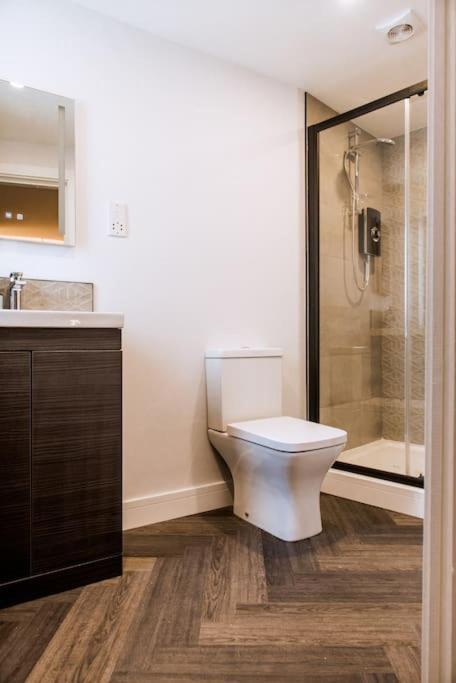 Modern 1-Bed Studio 3D Close To Royal Infirmary & Dmu Leicester Bagian luar foto